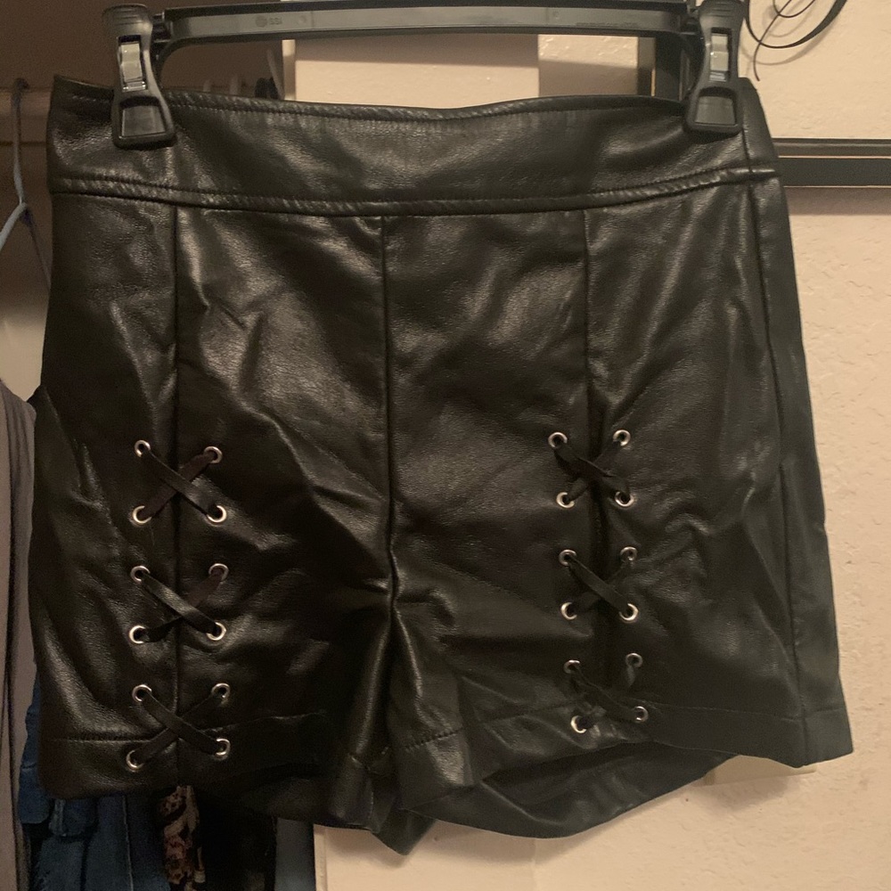 Pleather Guess shorts!